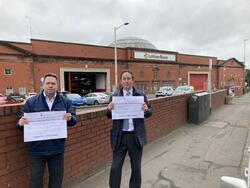 MSP Craig Hoy (left) and Councillor Jeremy Findlay are calling on Lothian Buses to bring back the X5 service