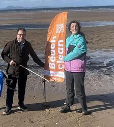 Craig Hoy, South Scotland MSP, joined Caitlin Godfrey, hellfish Engagement Officer at the Marine Conservation Society, at Longniddry