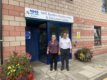 Craig Hoy MSP with Karen Hamilton, Chair of NHS Borders, outside of the Borders General Hospital